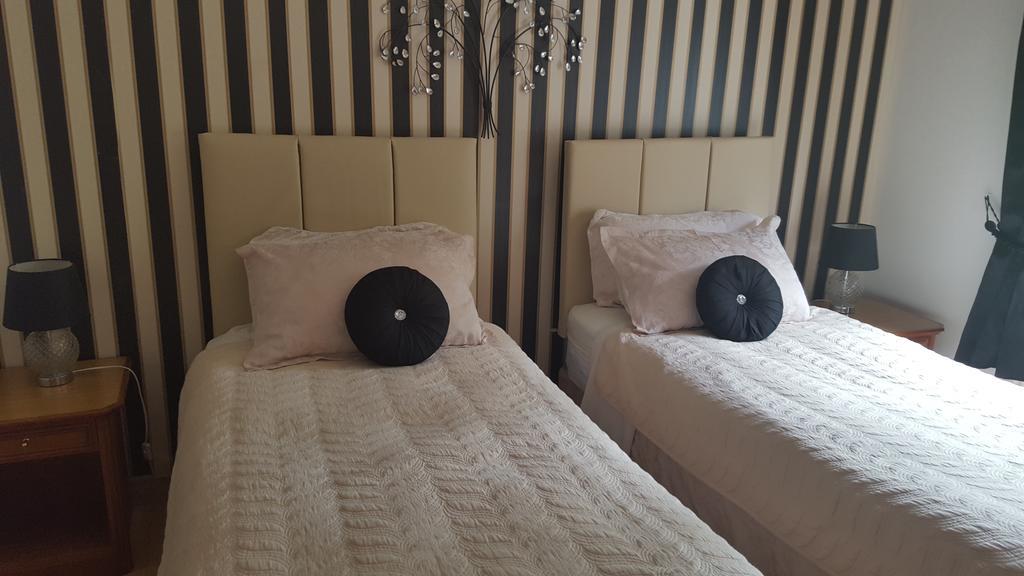 גלוואיי Grange House B&B מראה חיצוני תמונה